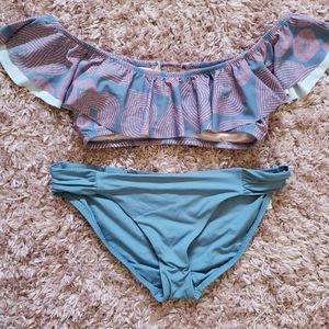Bikini bottom by Becca size M